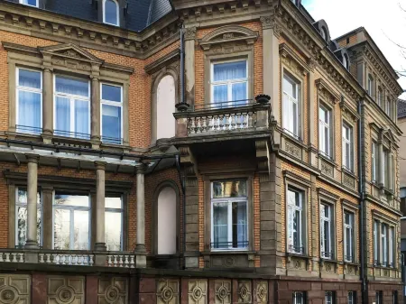 Adonis Hotel Strasbourg Отели рядом с достопримечательностью «Страсбургский собор»