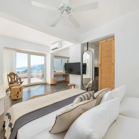 Kalkan HAN Hotel Отели рядом с достопримечательностью «Пляж Капуташ»