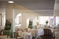 Hotel Fabricia - فطور