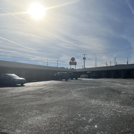Circle Motor Lodge