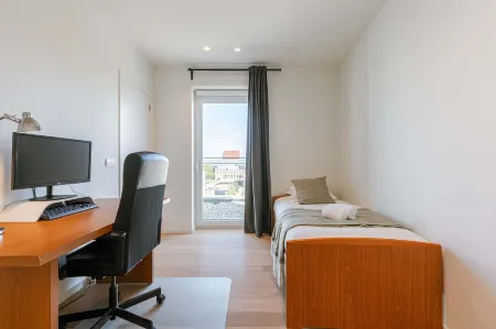 Huswell - Spacious Apartment in Ghent with Big Terrace