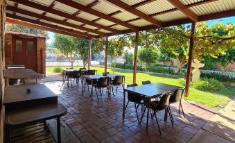 Wentworth Central Motor Inn