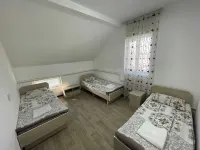 Bishkek Backpackers Hotels in Besh Kungei