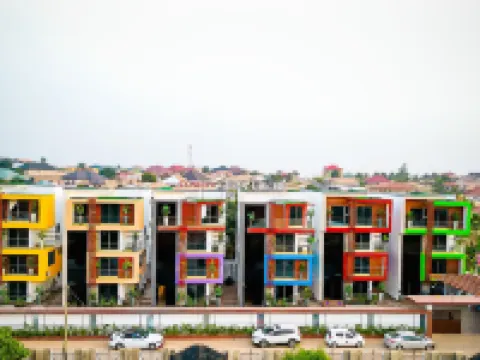 Condos De La ChiChi Hotels in Botsomtwe