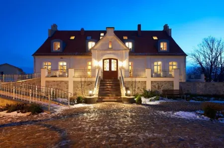 Hotel Gutshaus Parin - Bio- Und Gesundheitshotel Отели в г. Гревесмюлен