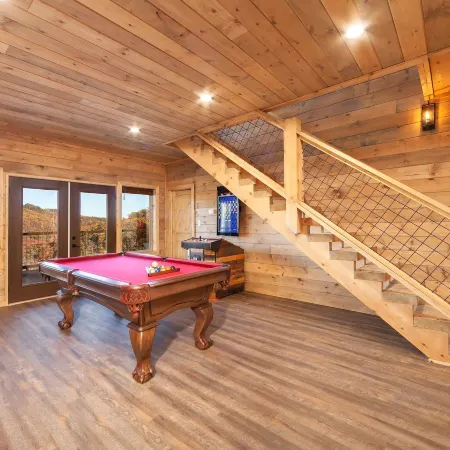 Victoria's Secrets 5 Bedroom Cabin by RedAwning