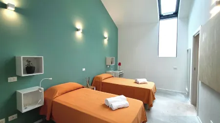 Bed & Bike Hostel Отели рядом с достопримечательностью «Museo Lamborghini»