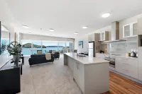 Paihia Beach 3 Bedroom Apartment - Apartments