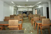 Alphaplus Apartments - breakfast