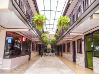 Hotel Del Rio Hotels in Ліберія
