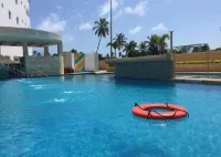 Hotel Aventura Suites Hotel dekat Los Juanes