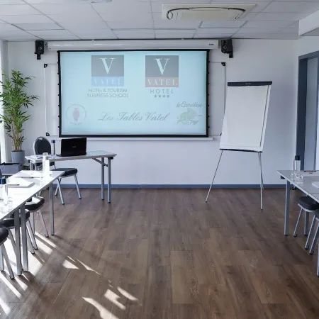 Hotel Vatel Bordeaux Отели рядом с достопримечательностью «Городское пространство Darwin»