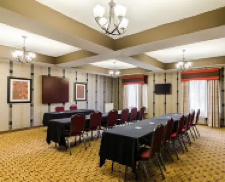 Comfort Inn & Suites Lawrence - University Area