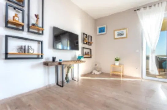 Peaceful Apartment with Beautiful View