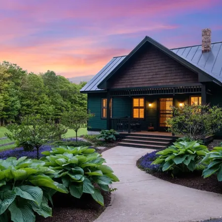 Luxury Riverfront Home on 15+ Private Acres • Hot Tub • Game Room • Sleeps 16 Отели в г. Кэмптон