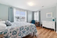Seaside retreat: Steps to beach, board walk. 3 car parking, deck, BBQ. Hotel a Hampton Beach