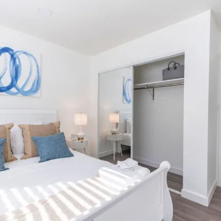 New DT Alhambra Family Vacation Home with King Bed