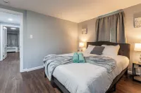 Cozy Nest ~ 3.5BR & 2Bath Home ~ Manchester CT Hotels in Central Manchester