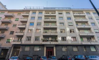 Casa Torricelli in Zona Crocetta by Wonderful Italy