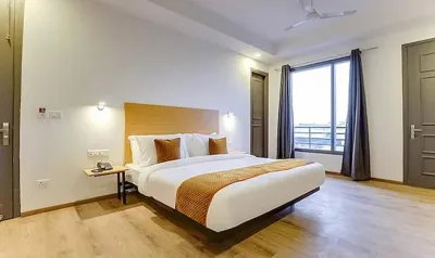 FabHotel Wedding Hut 51 Hotels near Gurugram University