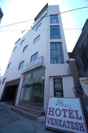 Sjh Venkatesh Отели рядом с достопримечательностью «Vishnu Ghat»