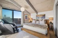 Oceanfront Retreat Pajaro Dunes Beach, crashing wave views, private beach