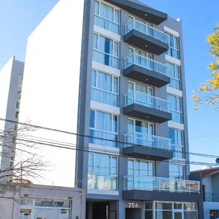 Ramada Residences by Wyndham Puerto Madryn CQ Mitre Отели в г. Вьедма
