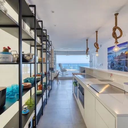 Superb Seafront Family Apartment by Buena Vista