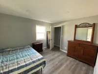Charming 3-bedroom 2-bath house in Lakeside with WiFi and AC
