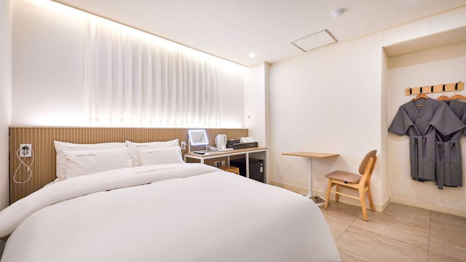 Urban Hotel