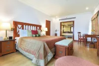 The Orchid Hotel Mumbai Vile Parle Отели в г. Мумбаи