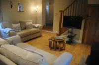 The  Granary, Little Howle Farm. Luxury Holiday Cottages near Ross on Wye