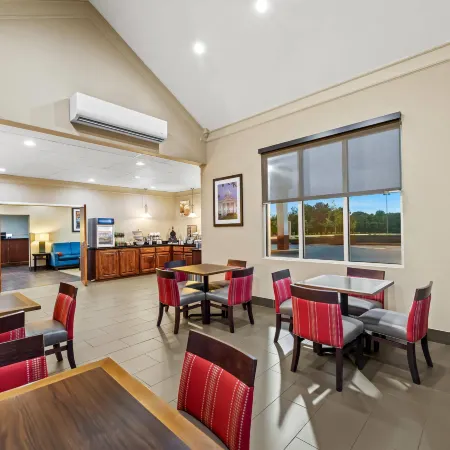 Comfort Inn and Suites - Tuscumbia/Muscle Shoals