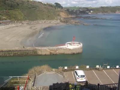 Superb sea views and  great location Hotels near Looe