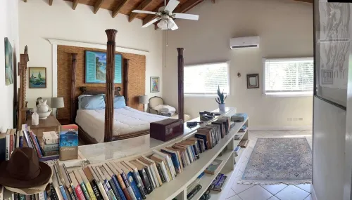 Island Country Retreat  with  Expansive Ocean Views ~ Private Pool