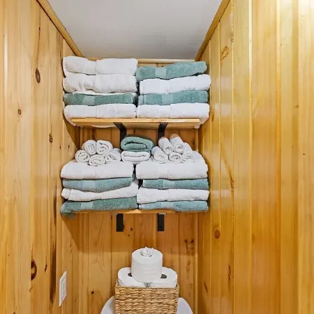 Knife Edge Escape - Cozy Lakeside Cottage Getaway with Views of Mt. Katahdin