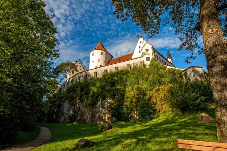 Apartment with terrace and small garden Отели рядом с достопримечательностью «Konrad Zuse Platz»