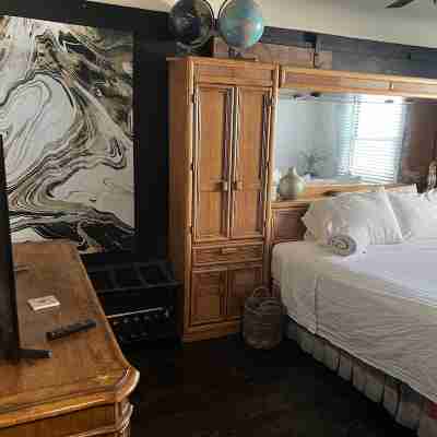 Old Town 2BD1BA, Pet friendly Rooms