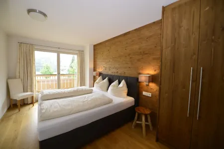 Modern, cozy apartment near the Steinbergbahn - Ski in /out - Bike in /out