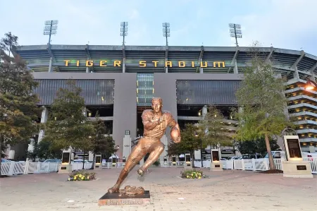 Popular Downtown Spot min to LSU