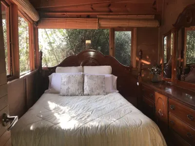 Cabana with Jacuzzi next to the Montealto Ecological Reserve