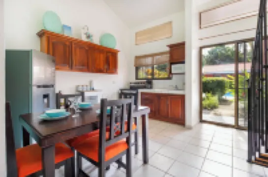Two Coco Queens: Bedroom with Loft, Two Queen Beds