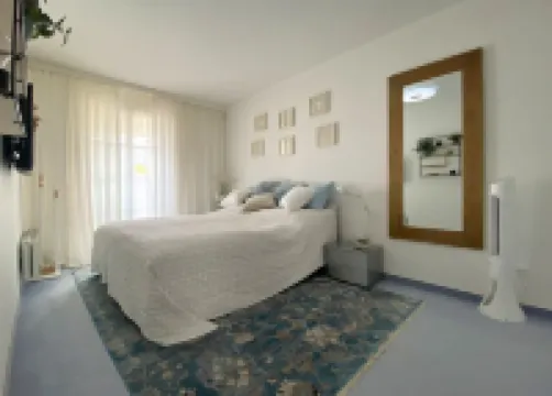 Central location! Modern and secret apartment. Hotels in 