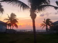 "Beachside Retreat" 2 Bedroom / 2 Bath Hotels in Bailey Town