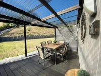 Tui's Retreat - Peaceful, Private, and Close to Town Hotels in Westmere