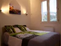 APPART T3 of 55 m2 SEA VIEW 2 BED 2/4/6 PERS, VERANDA, WIFI, GARAGE, 200 m FROM THE PORT Hotels in Port-Vendres