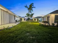 Golf Cart Included, Bimini Villa, Treasure Cay, Bahamas, 100 yards from beach Hotels near Great Abaco