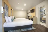 Nightcap at Marine Hotel Cardwell Hotels in Cardwell