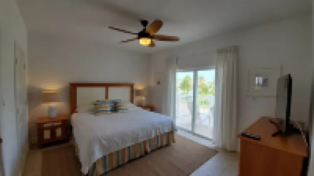 "Villa by the Sea" Ocean view 3 Bedroom / 3 Bath Hotel di 