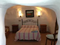 Live the experience of staying in a cave